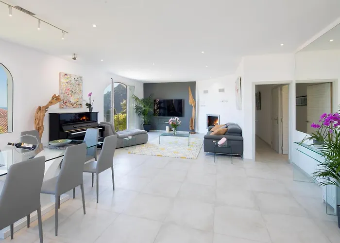 וילה Panorama אזה