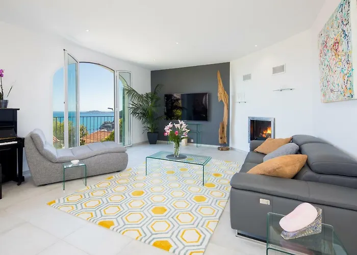 וילה Panorama אזה